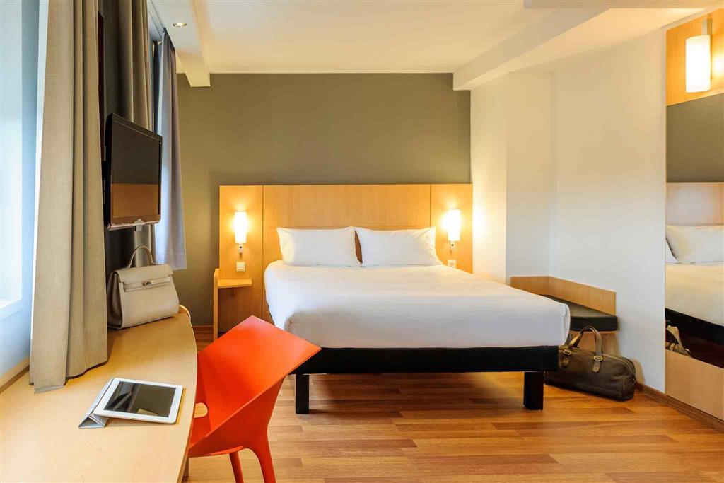ไอบิส เบอร์ลิน คูร์เฟือยร์สเตนดัมม์ Hotel ภายนอก รูปภาพ