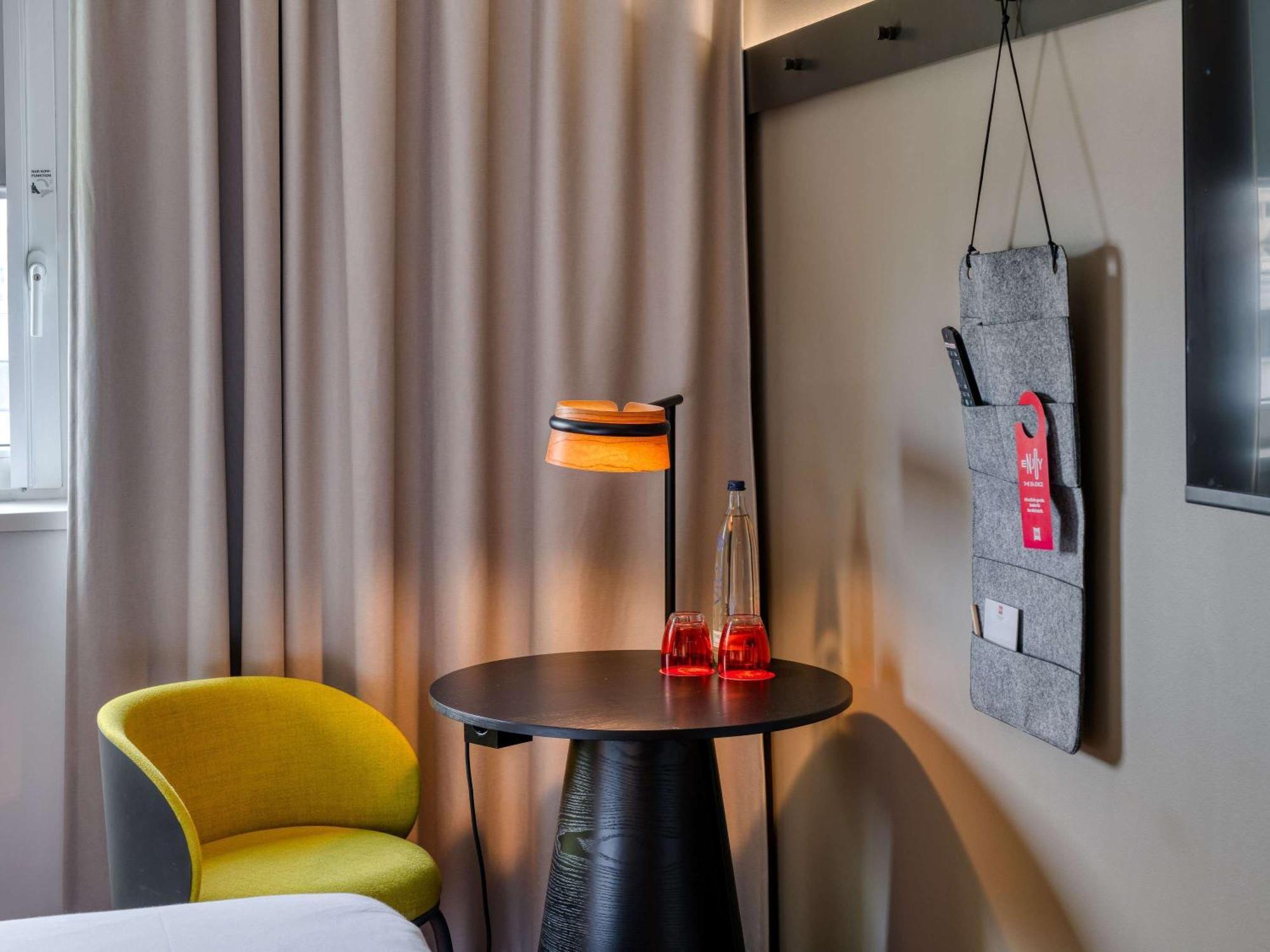 ไอบิส เบอร์ลิน คูร์เฟือยร์สเตนดัมม์ Hotel ภายนอก รูปภาพ