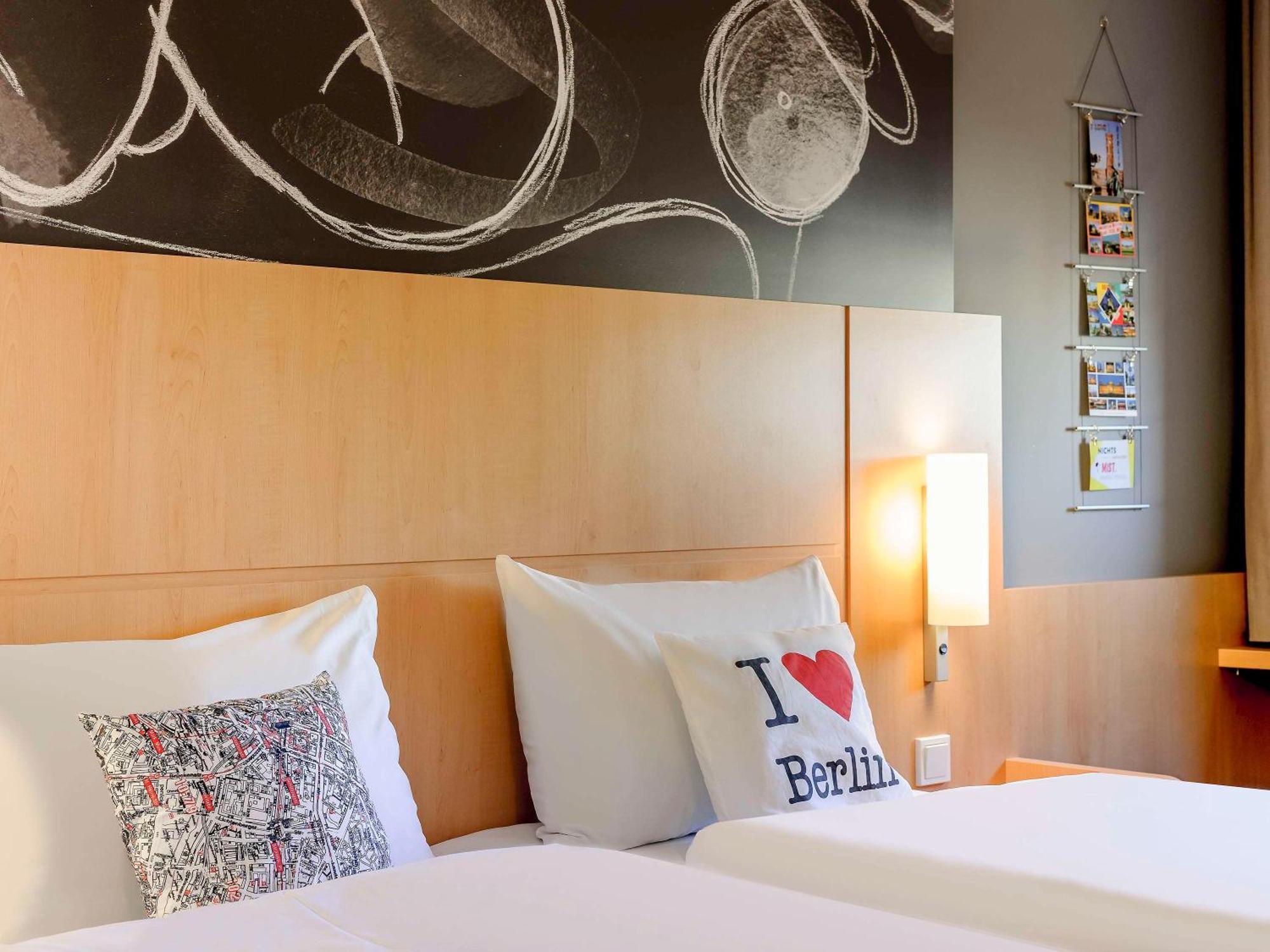 ไอบิส เบอร์ลิน คูร์เฟือยร์สเตนดัมม์ Hotel ภายนอก รูปภาพ
