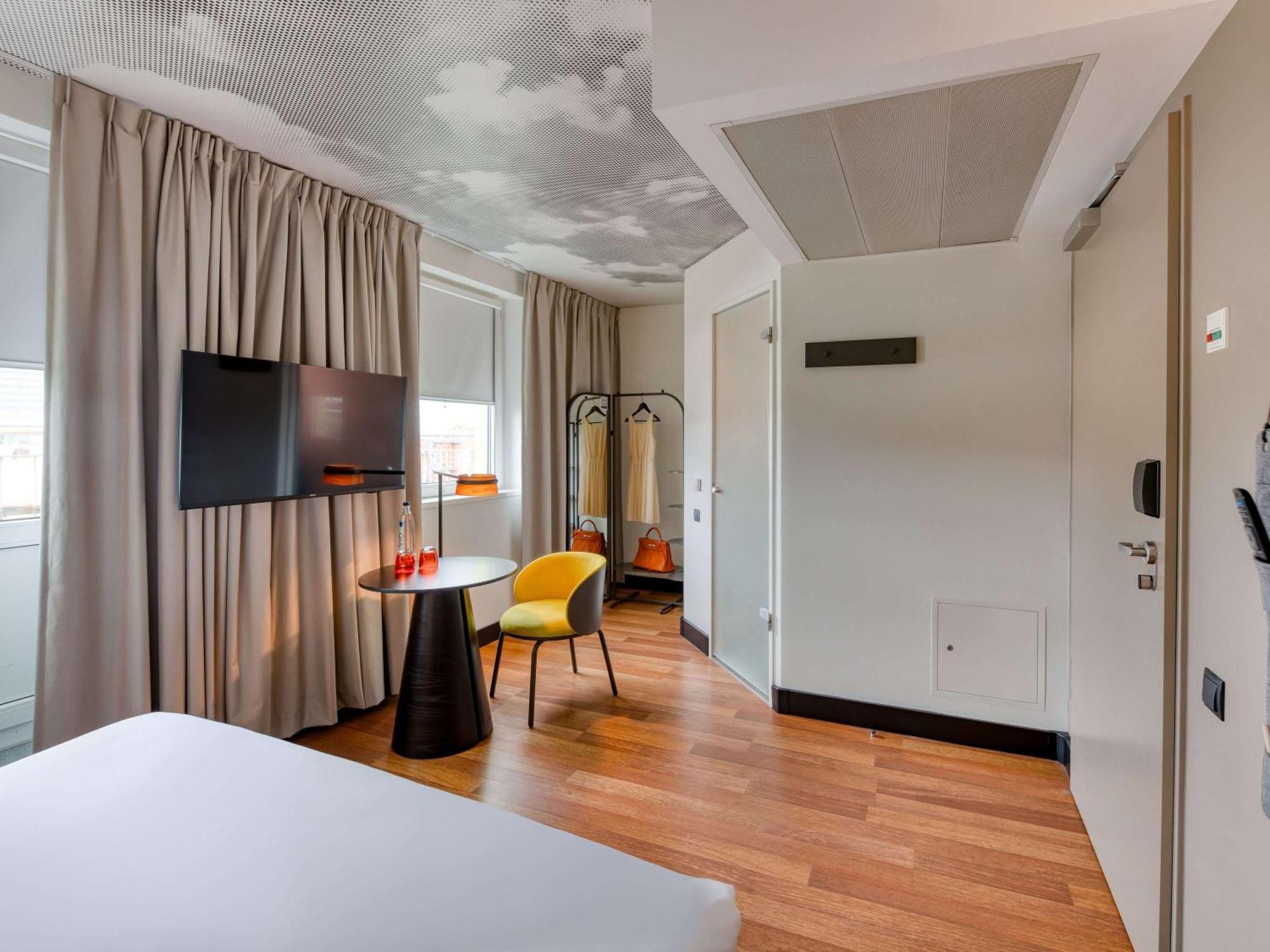ไอบิส เบอร์ลิน คูร์เฟือยร์สเตนดัมม์ Hotel ภายนอก รูปภาพ